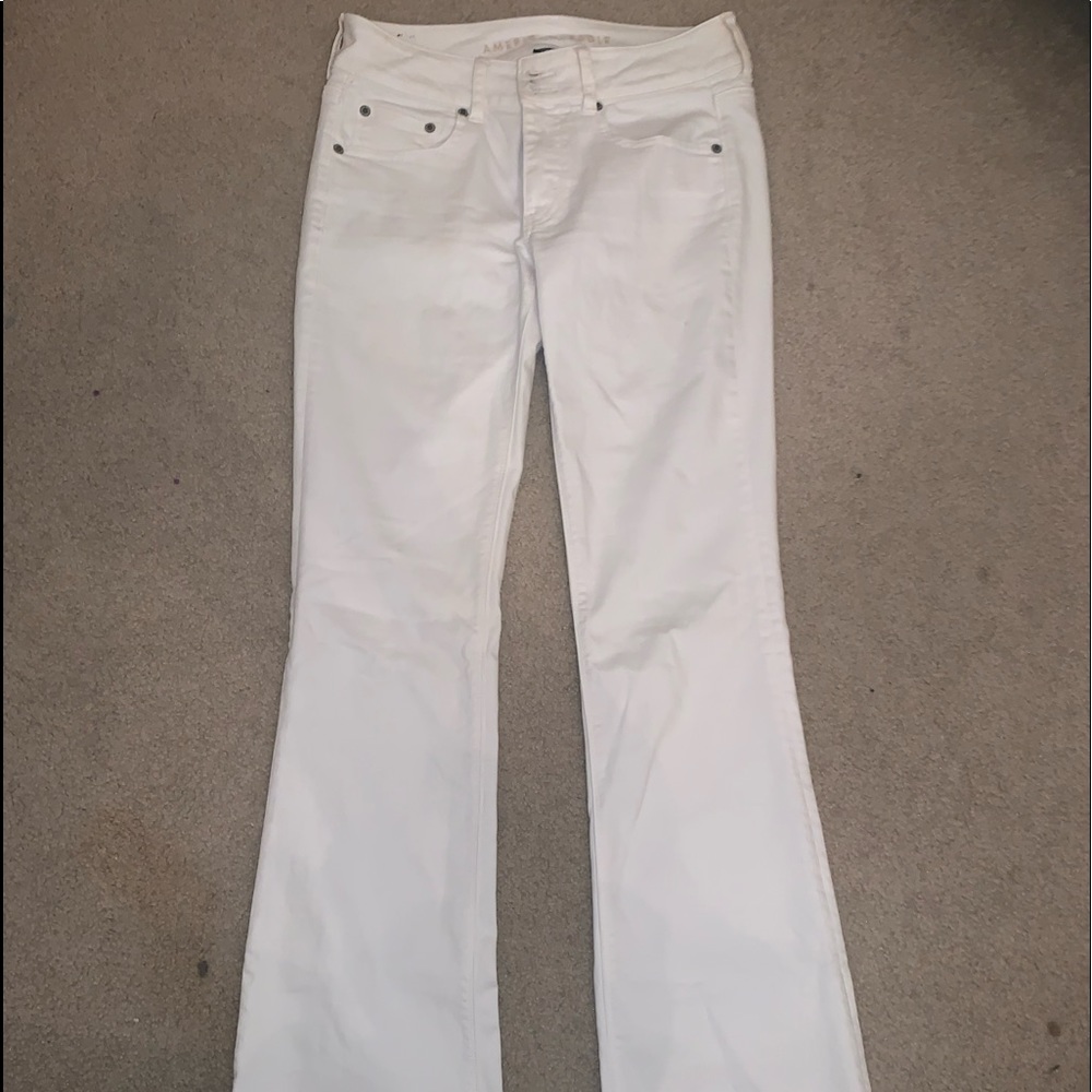 American Eagle White Jeans